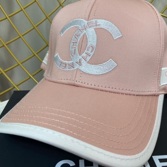 ?✨AUTHENTIC✨?CHANEL hat main image 4